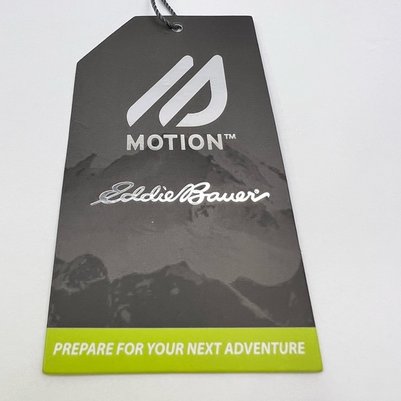 PERRY ELLIS BLACK, LARGE, WORKOUT SHORTS, 4 WAY STRETCH, MOISTURE WICKING - Picture 15 of 16